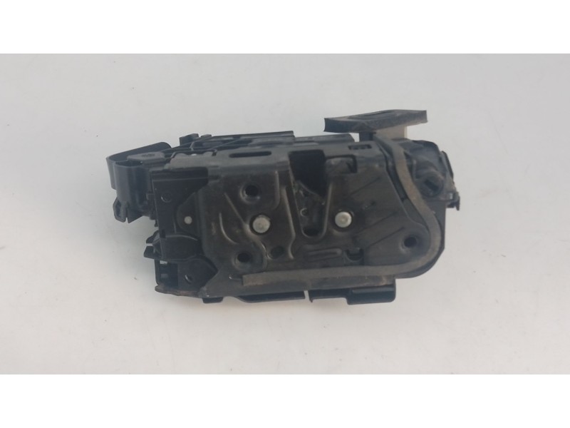 Recambio de cerradura puerta delantera derecha para cupra ateca 2.0tsi 4drive referencia OEM IAM   