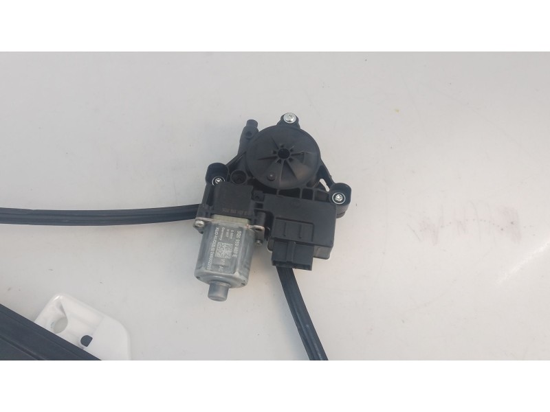 Recambio de elevalunas trasero izquierdo para skoda karoq 2.0 tdi nu7 referencia OEM IAM   