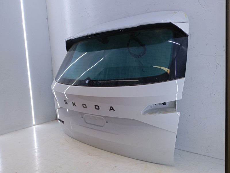 Recambio de porton trasero para skoda karoq 2.0 tdi nu7 referencia OEM IAM   C2-12