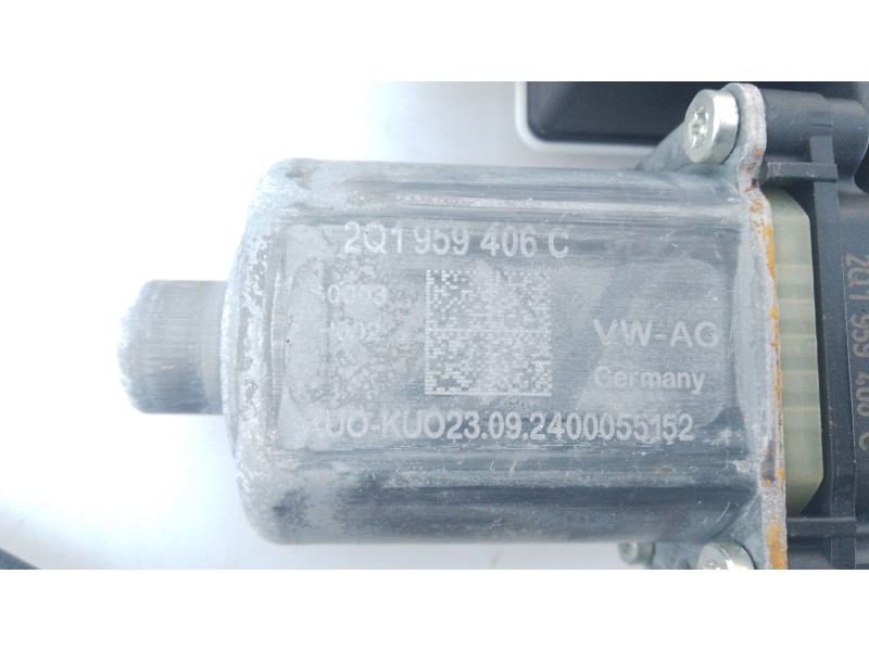 Recambio de elevalunas delantero derecho para skoda fabia iv (pj3) 1.0 tsi referencia OEM IAM   