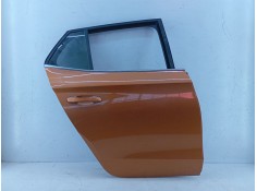 PUERTA TRASERA DERECHA E4-B4-8