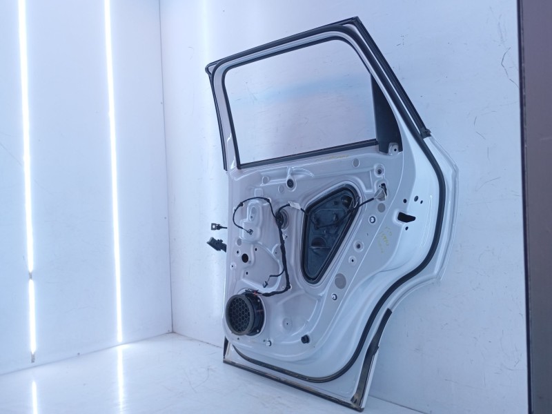 Recambio de puerta trasera derecha para skoda karoq 2.0 tdi nu7 referencia OEM IAM   E4-B4-8
