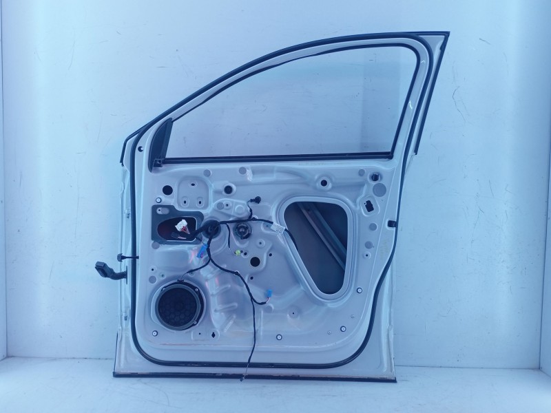 Recambio de puerta delantera derecha para skoda karoq 2.0 tdi nu7 referencia OEM IAM   E4-B4-8