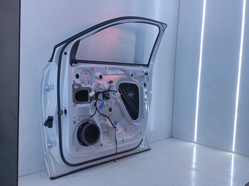 Recambio de puerta delantera derecha para skoda karoq 2.0 tdi nu7 referencia OEM IAM   E4-B4-8