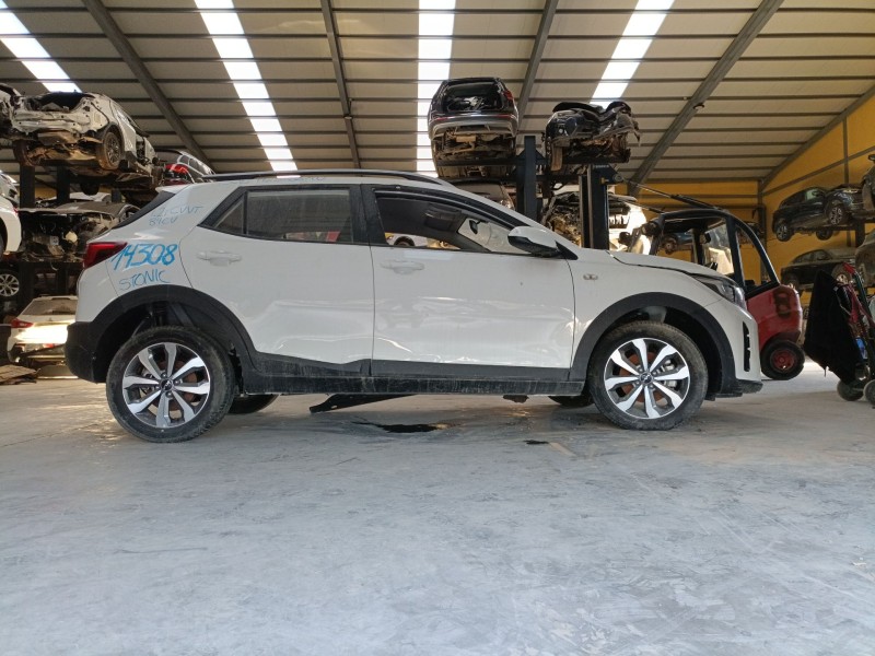 kia stonic (yb) del año 2023