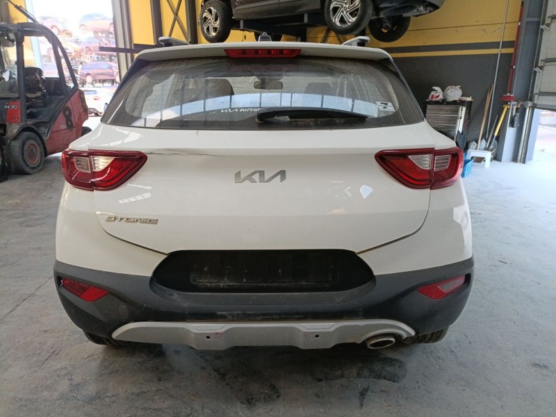 kia stonic (yb) del año 2023