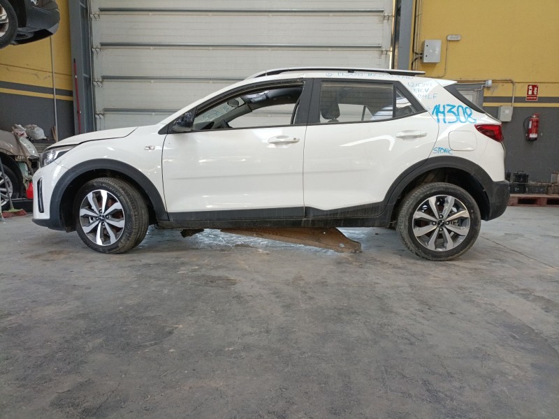 kia stonic (yb) del año 2023