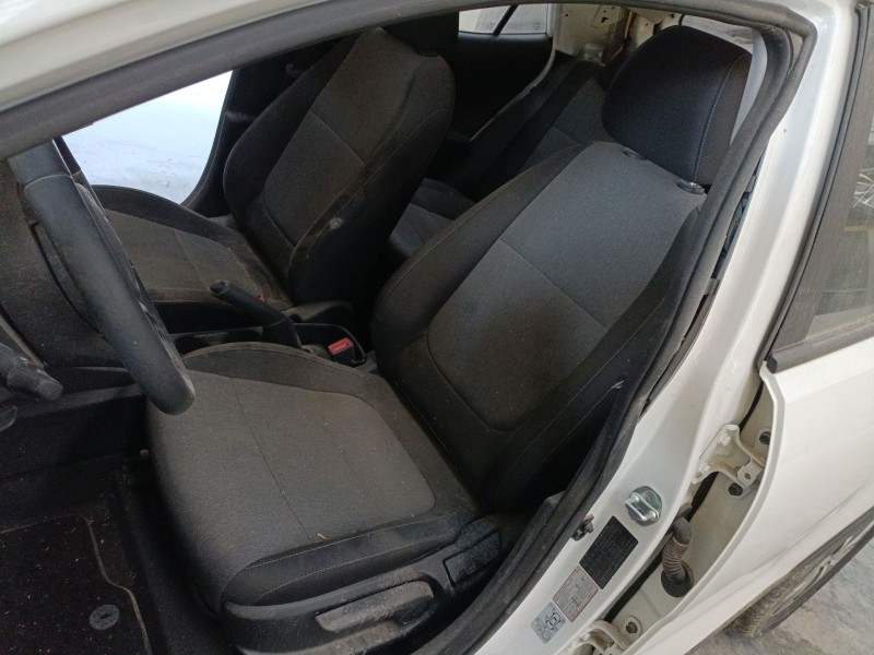 kia stonic (yb) del año 2023