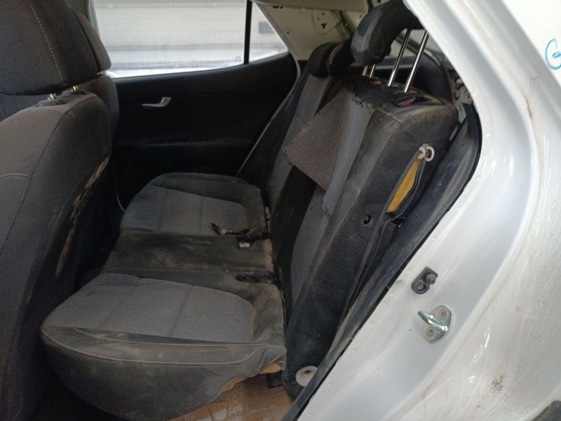 kia stonic (yb) del año 2023