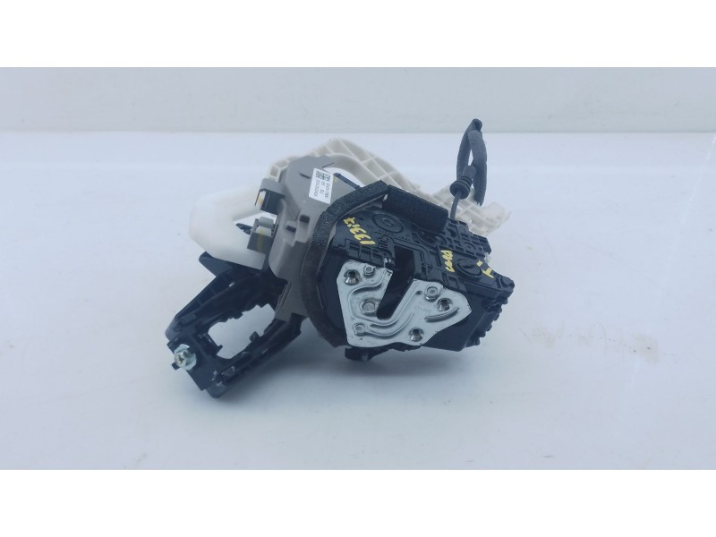 Recambio de cerradura puerta trasera izquierda para kia ceed (cd) 1.4 t-gdi referencia OEM IAM   