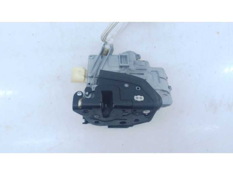 Recambio de cerradura puerta delantera derecha para audi q7 (4l) 4.2 tdi (240kw) referencia OEM IAM   