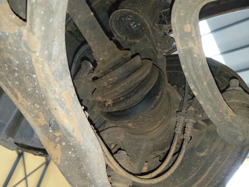 Recambio de mangueta delantera derecha para mercedes-benz clase b sports tourer (w246, w242) b 200 cdi / d (246.208) referencia 