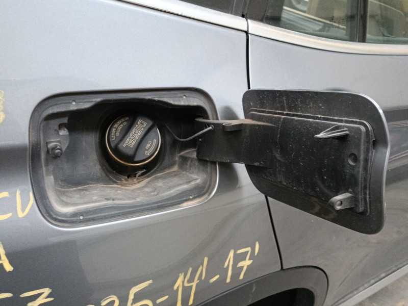 Recambio de tapa exterior combustible para bmw x3 (f25) xdrive 20 d referencia OEM IAM   