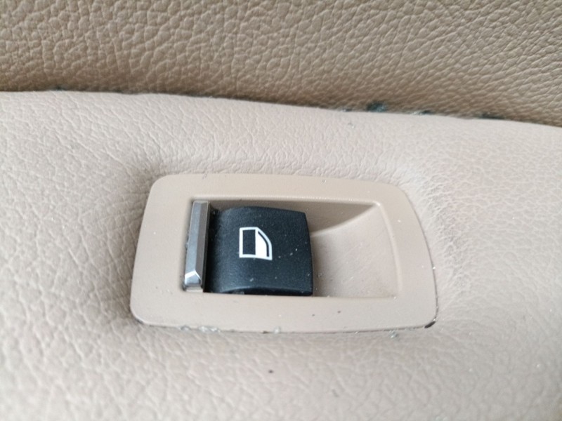 Recambio de mando elevalunas trasero izquierdo para bmw x3 (f25) xdrive 20 d referencia OEM IAM   