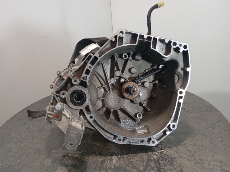 Recambio de caja cambios para renault megane iv sedán 1.3 tce 140 (lvnb) referencia OEM IAM TL4385  