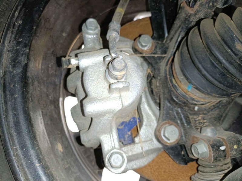 Recambio de pinza freno delantera derecha para kia stonic (yb) 1.2 cvvt referencia OEM IAM   