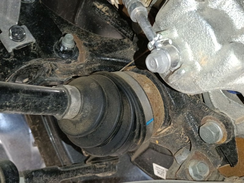 Recambio de mangueta delantera izquierda para kia stonic (yb) 1.2 cvvt referencia OEM IAM   