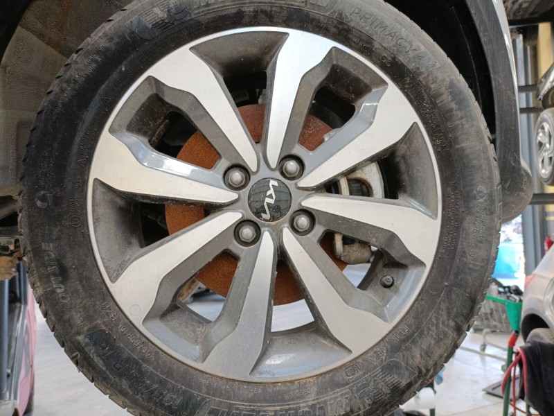 Recambio de llanta para kia stonic (yb) 1.2 cvvt referencia OEM IAM 195/55/16  