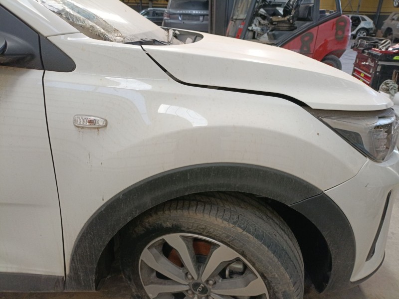 Recambio de aleta delantera derecha para kia stonic (yb) 1.2 cvvt referencia OEM IAM   