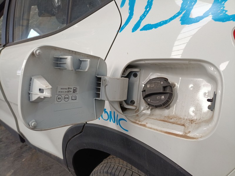 Recambio de tapa exterior combustible para kia stonic (yb) 1.2 cvvt referencia OEM IAM   