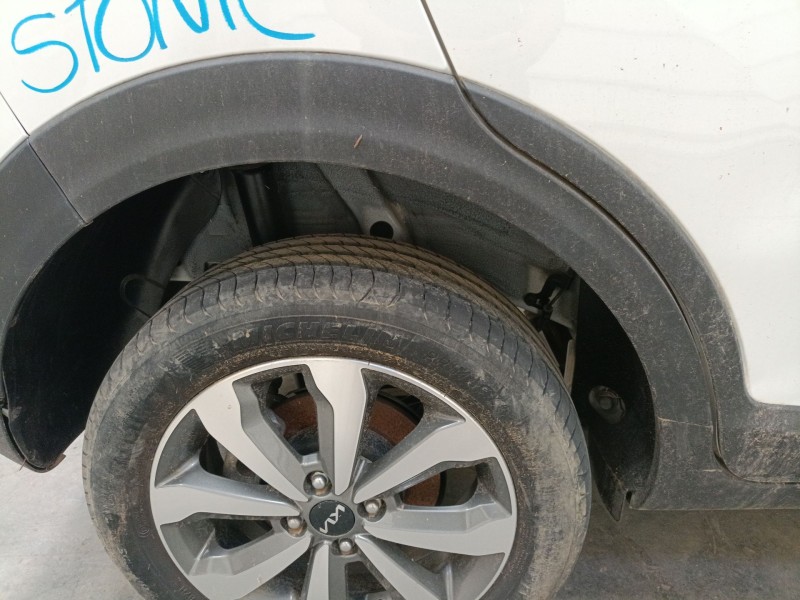 Recambio de aletin trasero derecho para kia stonic (yb) 1.2 cvvt referencia OEM IAM   