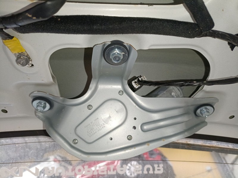 Recambio de motor limpia trasero para kia stonic (yb) 1.2 cvvt referencia OEM IAM 98700H800 035111900 