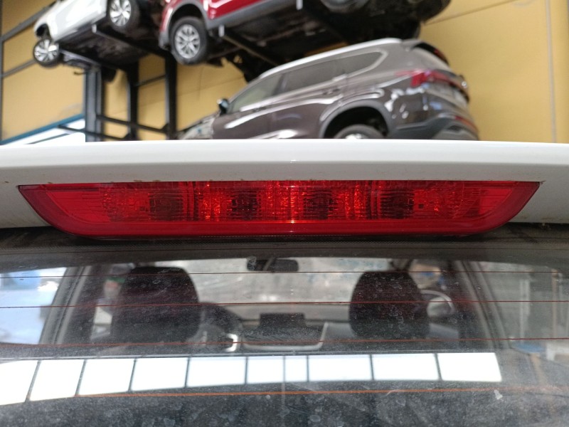 Recambio de luz central de freno para kia stonic (yb) 1.2 cvvt referencia OEM IAM   