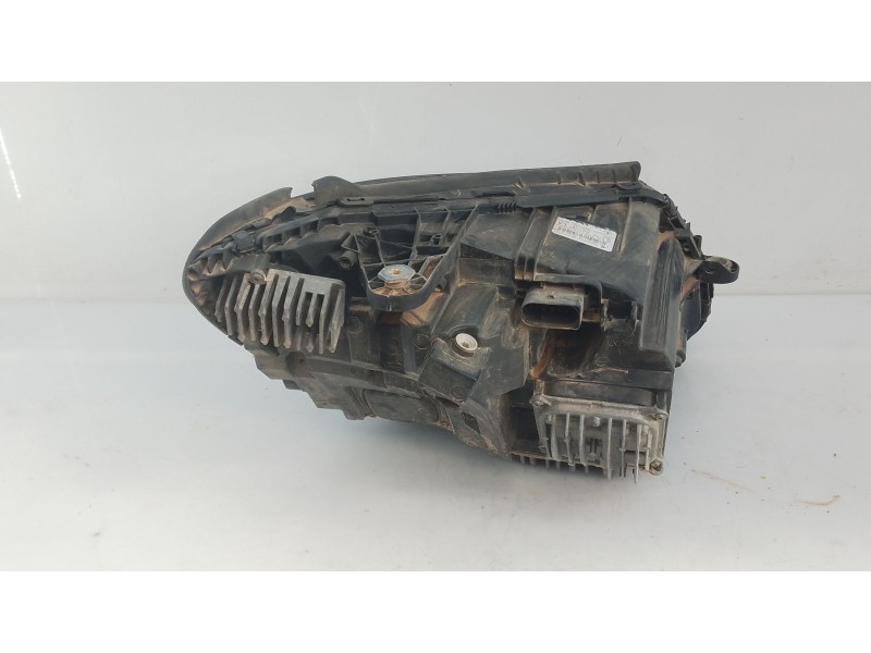 Recambio de faro izquierdo xenon para mercedes-benz clase c (w205) c 220 bluetec / d (205.002, 205.004) referencia OEM IAM   