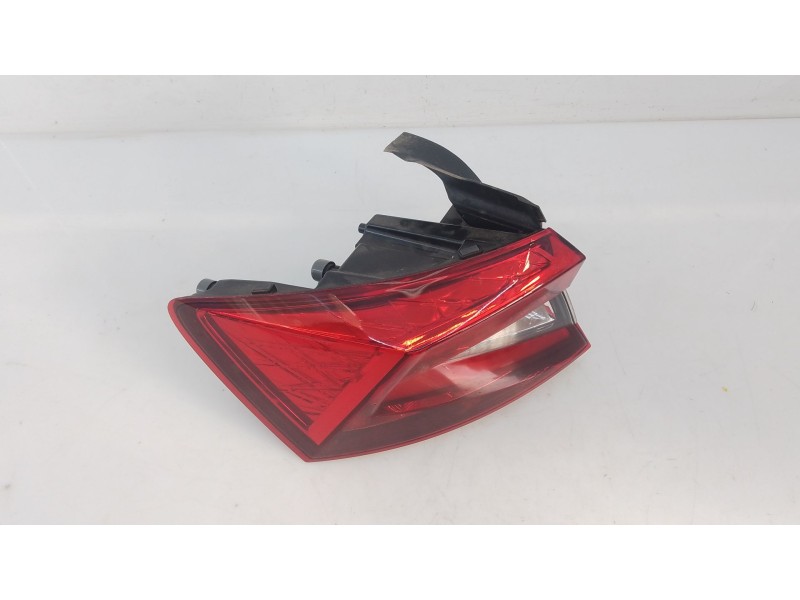 Recambio de piloto trasero izquierdo para skoda fabia iv (pj3) 1.0 tsi referencia OEM IAM   