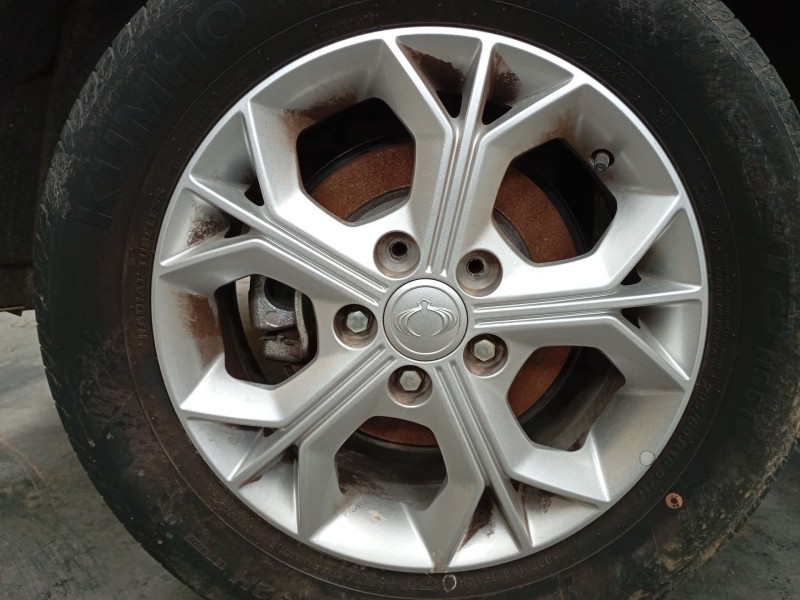 Recambio de llanta para ssangyong tivoli 1.2 referencia OEM IAM   