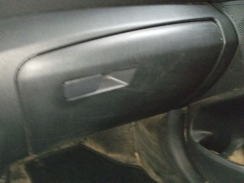 Recambio de guantera para ssangyong tivoli 1.2 referencia OEM IAM   