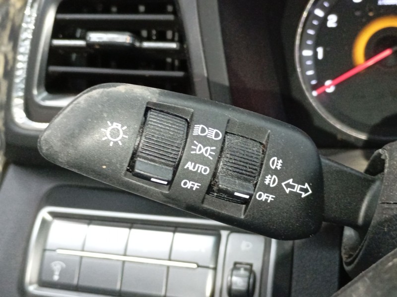 Recambio de mando intermitentes para ssangyong tivoli 1.2 referencia OEM IAM   