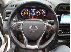 Recambio de volante para ssangyong tivoli 1.2 referencia OEM IAM   