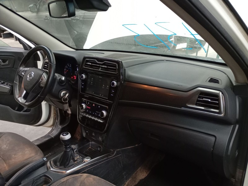 Recambio de salpicadero para ssangyong tivoli 1.2 referencia OEM IAM   