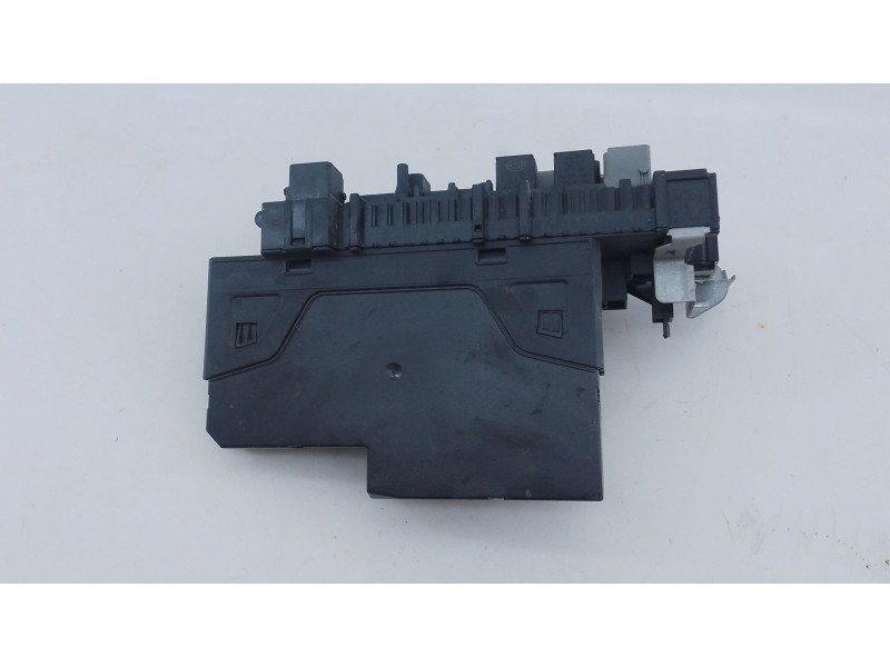 Recambio de caja reles / fusibles para mercedes-benz clase c (w204) berlina c 200 cdi (204.007) referencia OEM IAM   