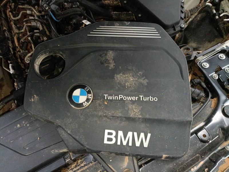 Recambio de tapa motor para bmw 3 (f30, f80) 318 d referencia OEM IAM   