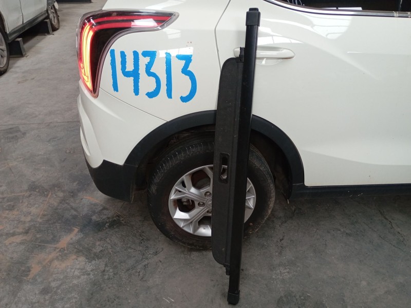 Recambio de bandeja trasera para ssangyong tivoli 1.2 referencia OEM IAM   