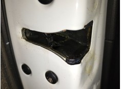 CERRADURA PUERTA TRASERA IZQUIERDA 