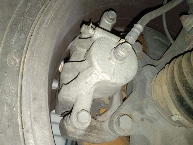 Recambio de pinza freno delantera derecha para ssangyong tivoli 1.2 referencia OEM IAM   