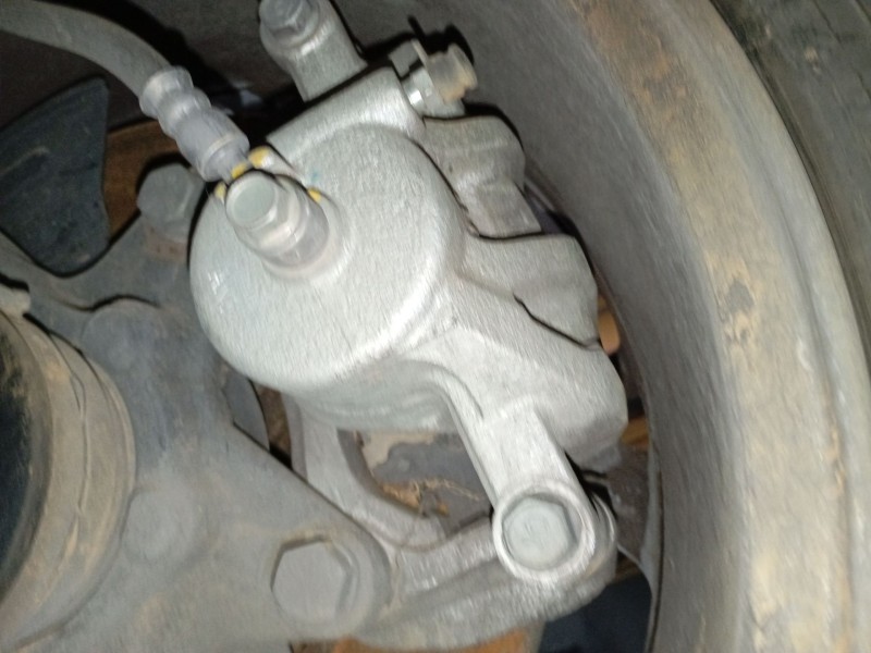 Recambio de pinza freno delantera izquierda para ssangyong tivoli 1.2 referencia OEM IAM   