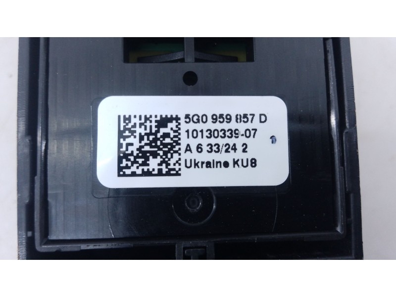Recambio de mando elevalunas delantero izquierdo para skoda karoq 2.0 tdi nu7 referencia OEM IAM   