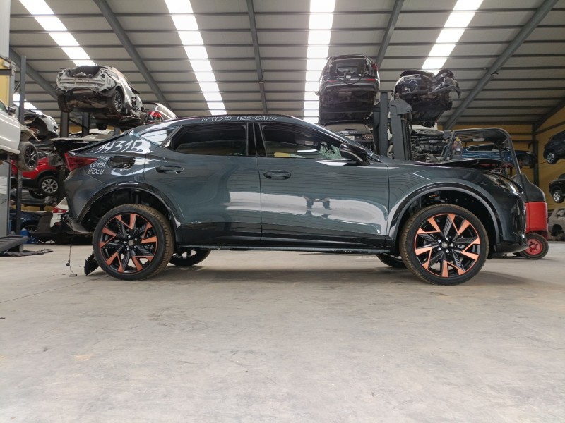 cupra formentor (kmp) 1.5 tsi del año 2025