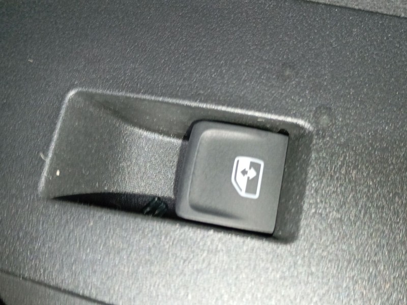 Recambio de mando elevalunas trasero derecho para cupra formentor (kmp) 2.0 tdi referencia OEM IAM   