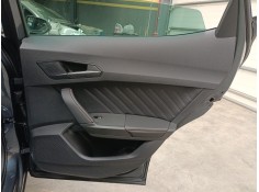 GUARNECIDO PUERTA TRASERA DERECHA 