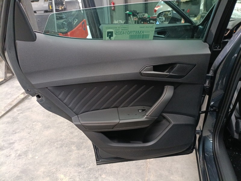 Recambio de guarnecido puerta trasera izquierda para cupra formentor (kmp) 1.5 tsi referencia OEM IAM   