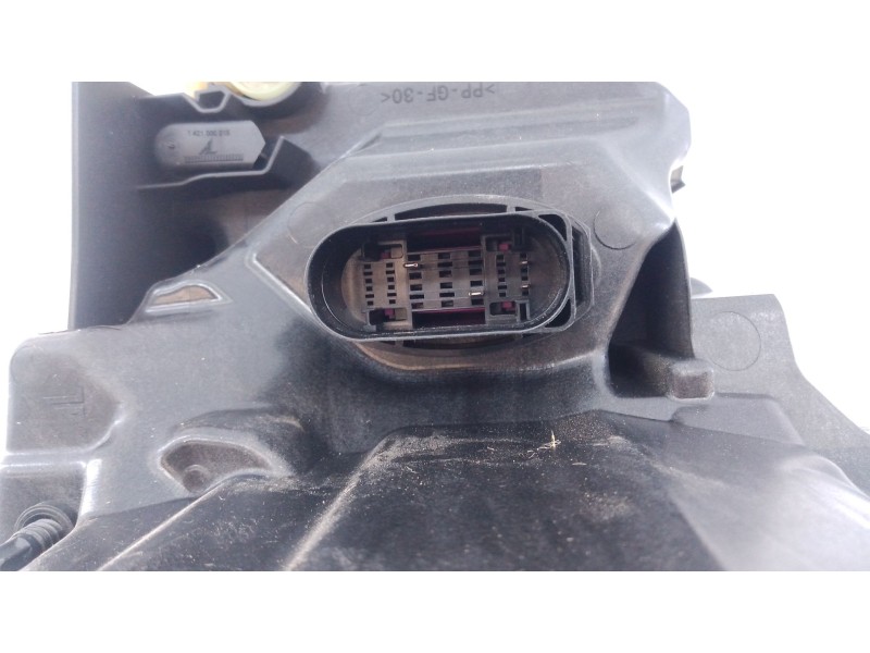 Recambio de faro izquierdo xenon para skoda octavia iv nx3 vrs 2.0 tsi referencia OEM IAM 5E4941035  