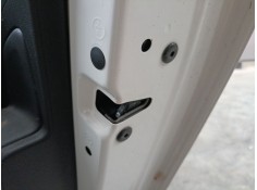 CERRADURA PUERTA TRASERA DERECHA 