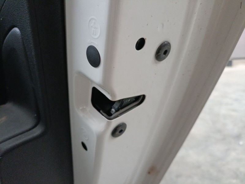 Recambio de cerradura puerta trasera derecha para skoda fabia iv (pj3) 1.0 tsi referencia OEM IAM   