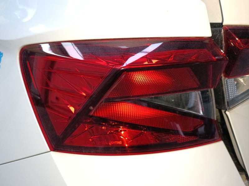 Recambio de piloto trasero izquierdo para skoda fabia iv (pj3) 1.0 tsi referencia OEM IAM   