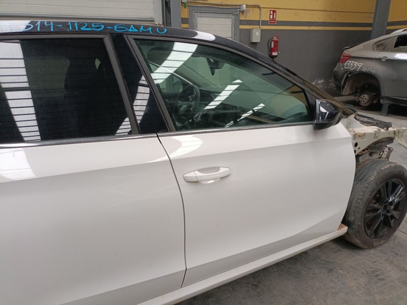 Recambio de puerta delantera derecha para skoda fabia iv (pj3) 1.0 tsi referencia OEM IAM   